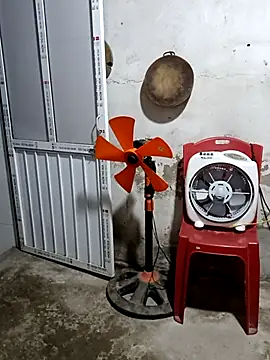 Snapshot of Hold888 chatting on September 25, 11:25 am Hold888 online show from September 25, 11:25 am