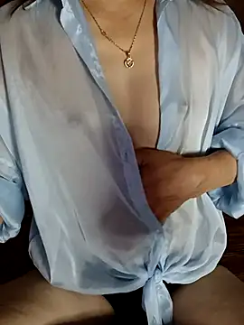 Snapshot of Hold888 chatting on October 8, 5:43 pm Hold888 online show from October 8, 5:43 pm