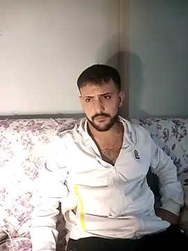 Snapshot of Muratcan33 chatting on October 23, 4:12 am Muratcan33 online show from October 23, 4:12 am