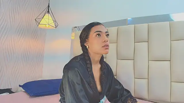 Vero Temptation online show from November 25, 12:05 pm