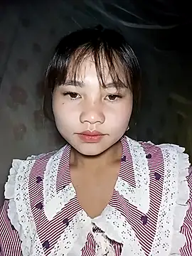 Snapshot of EllyBaby20 chatting on September 15, 11:27 pm EllyBaby20 online show from September 15, 11:27 pm