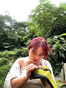 Snapshot of EllyBaby20 chatting on October 22, 5:08 am EllyBaby20 online show from October 22, 5:08 am