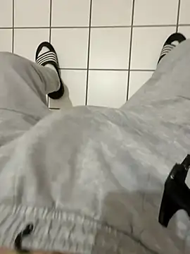 Dicksxd online show from April 18, 9:48 pm