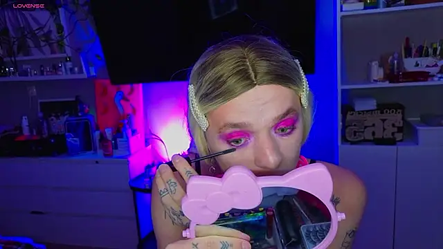 Kkkylie online show from February 3, 1:16 pm