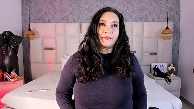  im alaya online show from October 25, 3:25 am