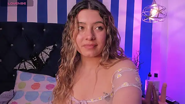 valeria rouse28 online show from November 7, 5:35 pm