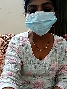 Snapshot of Rithya27 chatting on October 25, 5:30 pm Rithya27 online show from October 25, 5:30 pm