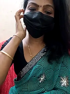 Snapshot of Rithya27 chatting on November 9, 6:39 pm Rithya27 online show from November 9, 6:39 pm