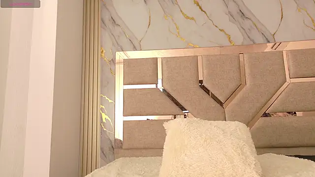 DakotaTylerr online show from October 14, 11:11 am