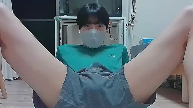 Snapshot of saitama0038 chatting on October 2, 3:52 pm saitama0038 online show from October 2, 3:52 pm