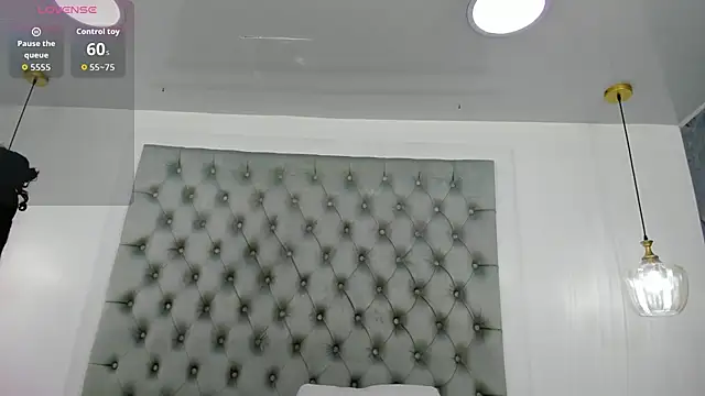 Snapshot of aaliyah_beller chatting on September 26, 7:07 pm aaliyah beller online show from September 26, 7:07 pm