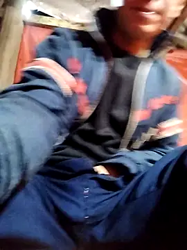 Snapshot of Boytasexy chatting on January 17, 2:22 pm Boytasexy online show from January 17, 2:22 pm