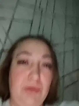 Kiss Eva online show from December 4, 5:10 pm