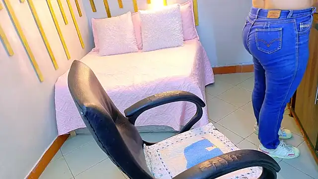 Angel saez online show from November 25, 3:45 pm