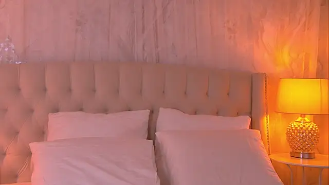 AshleyEvance online show from June 9, 6:36 am