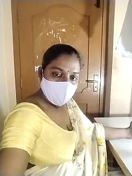 Snapshot of Megha_21 chatting on October 31, 6:20 pm Megha 21 online show from October 31, 6:20 pm