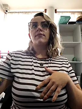 CurvyLust x online show from November 24, 1:55 pm