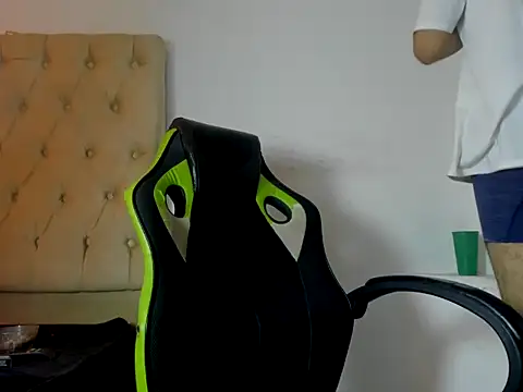 adri sexboy229 online show from September 23, 1:52 am