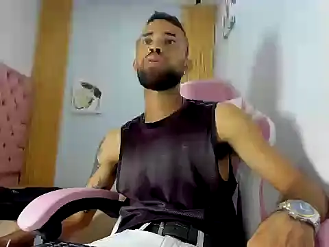 adri sexboy229 online show from September 25, 12:58 am