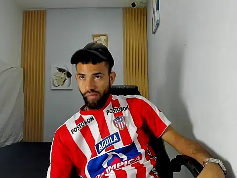 adri sexboy229 online show from October 3, 7:05 am