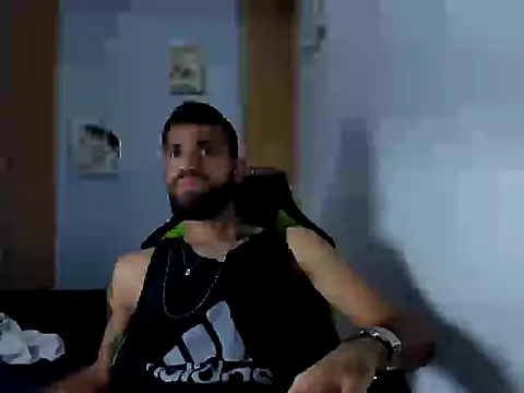 adri sexboy229 online show from October 4, 7:06 am