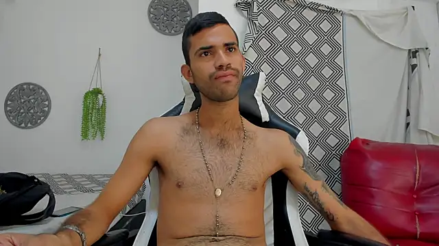 adri sexboy229 online show from October 16, 1:50 am