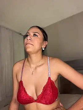 MiilaBlake online show from April 20, 9:05 pm