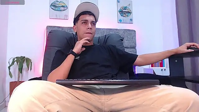 david santos16 online show from December 16, 2:38 am