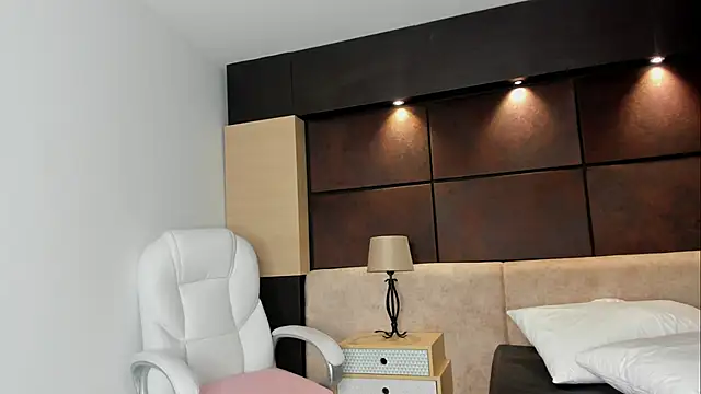 Snapshot of CandelaMartineez chatting on October 13, 6:41 pm CandelaMartineez online show from October 13, 6:41 pm
