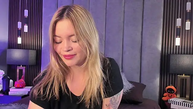 aliiceFM online show from April 26, 3:48 am