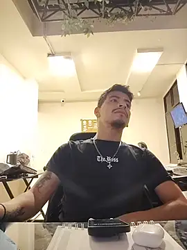 Juann-cock online show from May 21, 8:32 am