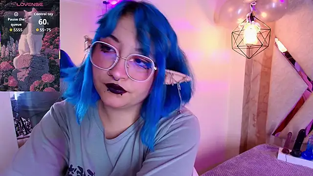 Snapshot of Lilith_curvy chatting on September 19, 7:25 pm Lilith curvy online show from September 19, 7:25 pm