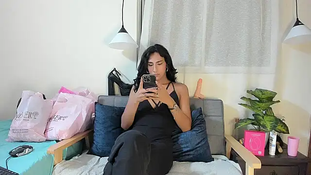 zou quira online show from September 17, 8:21 pm