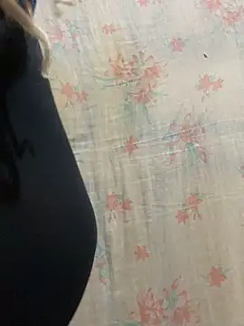 Snapshot of Cuckold-masters-dog chatting on November 3, 12:13 am Cuckold-masters-dog online show from November 3, 12:13 am