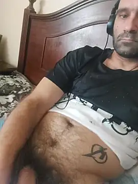 Snapshot of Jose1985oliveira chatting on May 20, 12:44 pm Jose1985oliveira online show from May 20, 12:44 pm
