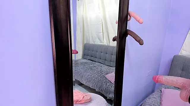 Snapshot of Anna_Belluci chatting on October 11, 4:12 am Anna Belluci online show from October 11, 4:12 am