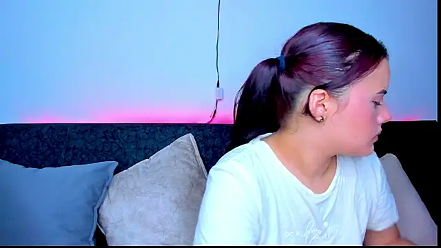 sweet lily26 online show from September 23, 3:42 am