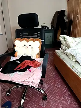 Snapshot of Moona_heny chatting on December 1, 12:37 am Moona heny online show from December 1, 12:37 am