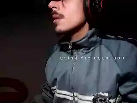 Snapshot of papito20cm chatting on September 14, 2:54 am papito20cm online show from September 14, 2:54 am