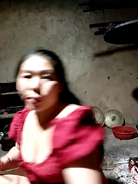 quynhkoolbae online show from October 14, 11:44 am