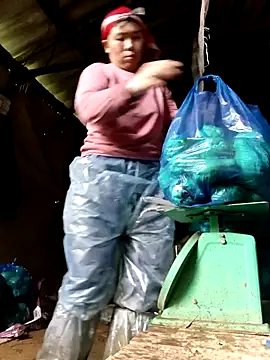 quynhkoolbae online show from November 8, 2:23 am