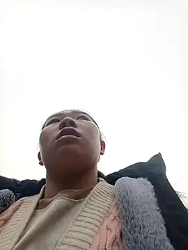 quynhkoolbae online show from February 6, 1:10 am