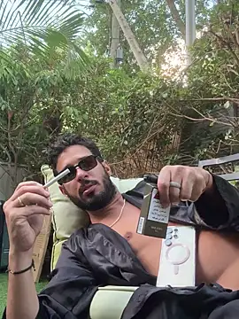 husbandandwifetobe online show from October 2, 3:57 am