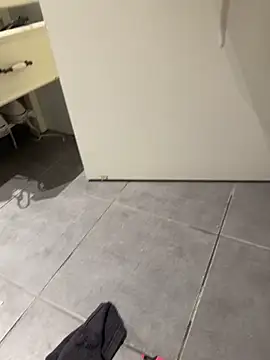 husbandandwifetobe online show from October 22, 7:57 pm