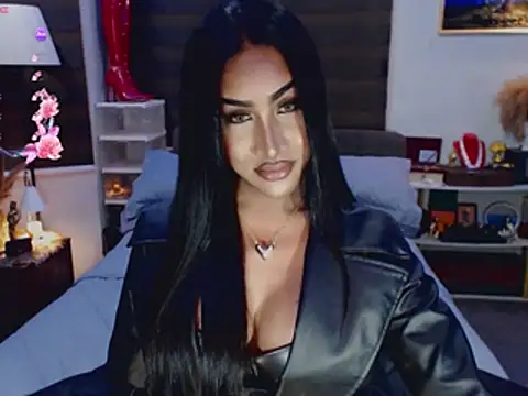 Snapshot of SeductiveVictoria chatting on June 12, 3:55 pm SeductiveVictoria online show from June 12, 3:55 pm