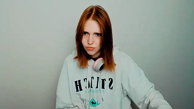 Snapshot of GuessMe___ chatting on September 20, 9:27 pm GuessMe online show from September 20, 9:27 pm