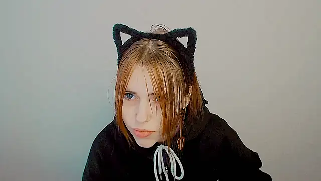 Snapshot of GuessMe___ chatting on November 2, 5:10 am GuessMe online show from November 2, 5:10 am