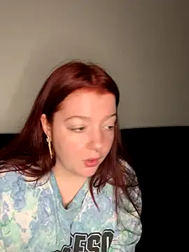 Snapshot of ScarlettSinner chatting on October 26, 11:42 pm ScarlettSinner online show from October 26, 11:42 pm