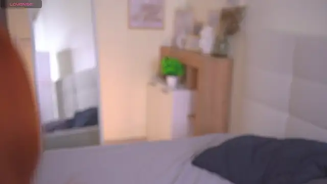 Venelopa online show from October 9, 3:21 pm