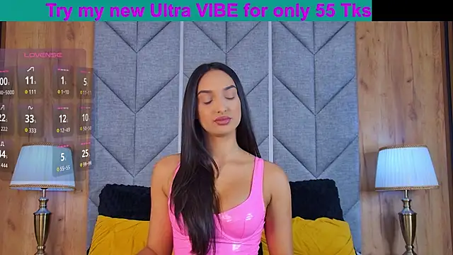 Snapshot of Kimberlymav chatting on October 11, 3:17 am Kimberlymav online show from October 11, 3:17 am